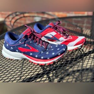 Brooks Launch 5 size 8.5 - red, white and blue